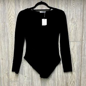 Long sleeve scoop neck body suit